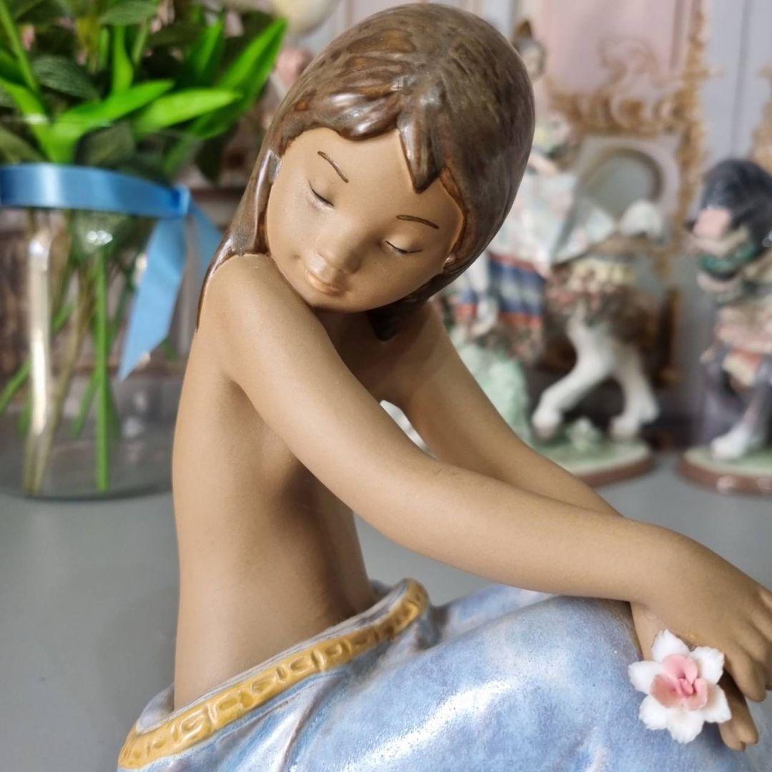 リヤドロ アイランドビューティー ブルー グレス 少女