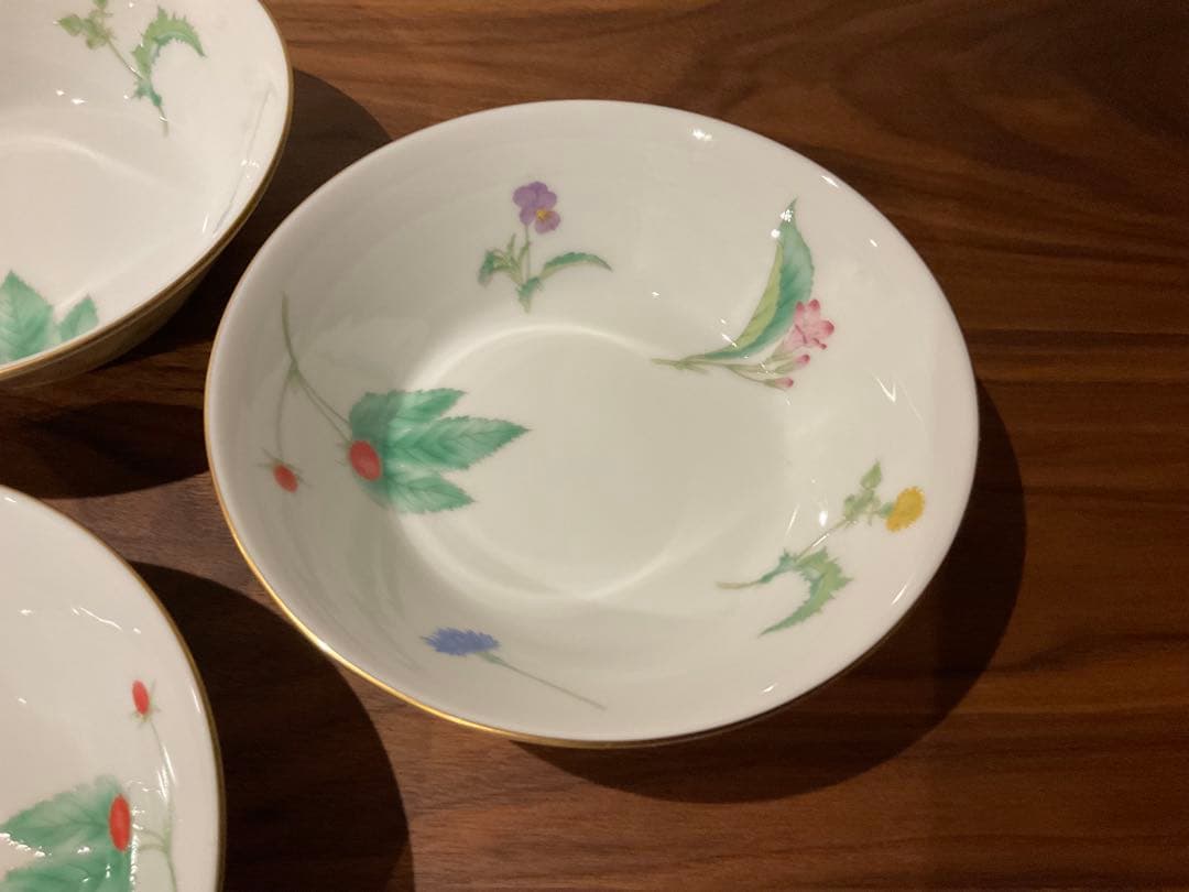 ☺️新品未使用❣️香蘭社 花柄 金色縁取り 大鉢1+中鉢5 切立鉢