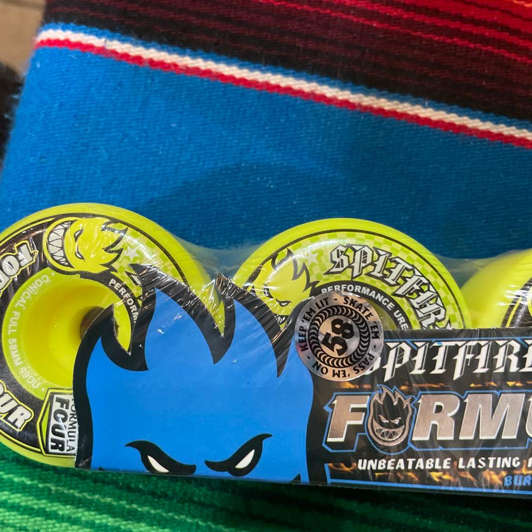 Spitfire Formula Four 58mm99Duroスケボーウィール