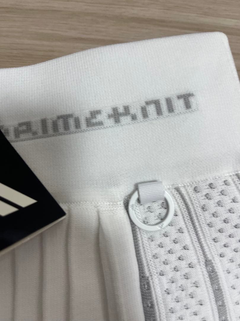 新品　アディダス　ゴルフ　長袖セーター　フレアースカート　　セットアップ　XL