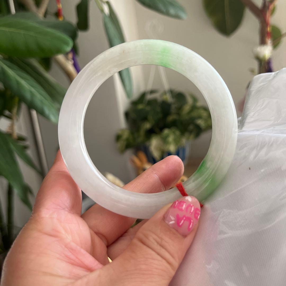 特別値段円型翡翠バングル