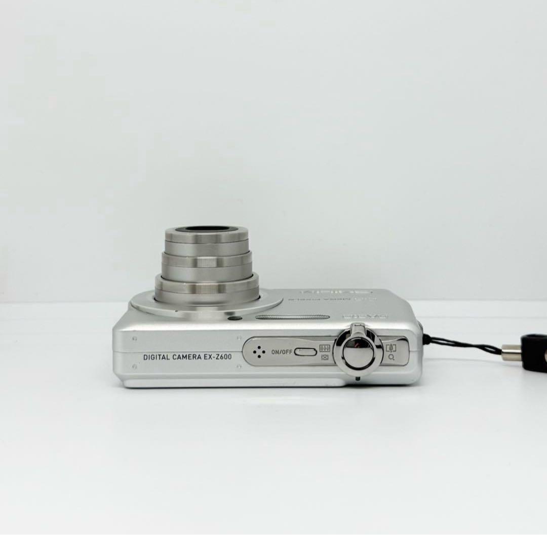 【完動品】CASIO EXILIM EX-Z600 デジタルカメラ 動作確認済み