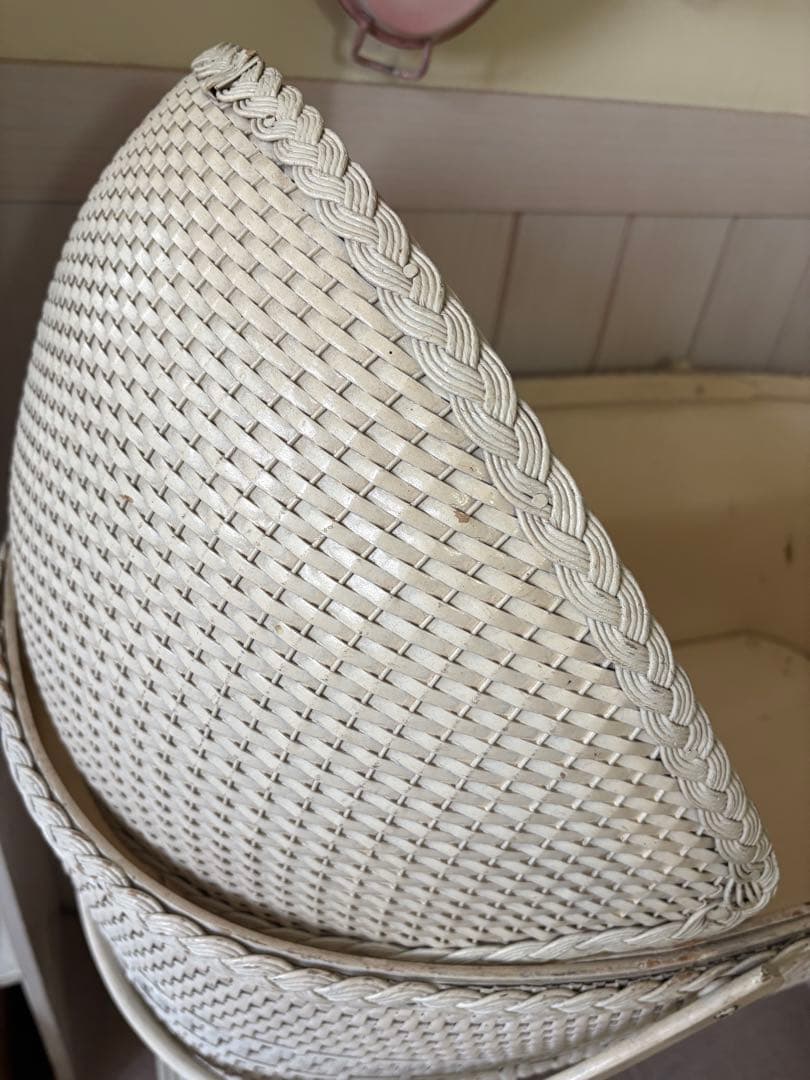 アンティーク♡ラタンのベビークーハン　フランス　希少❣️