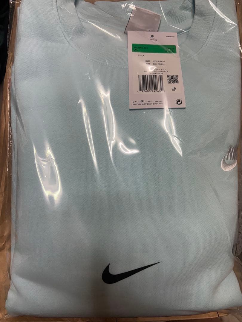 Nike 水色スウェットトレーナー