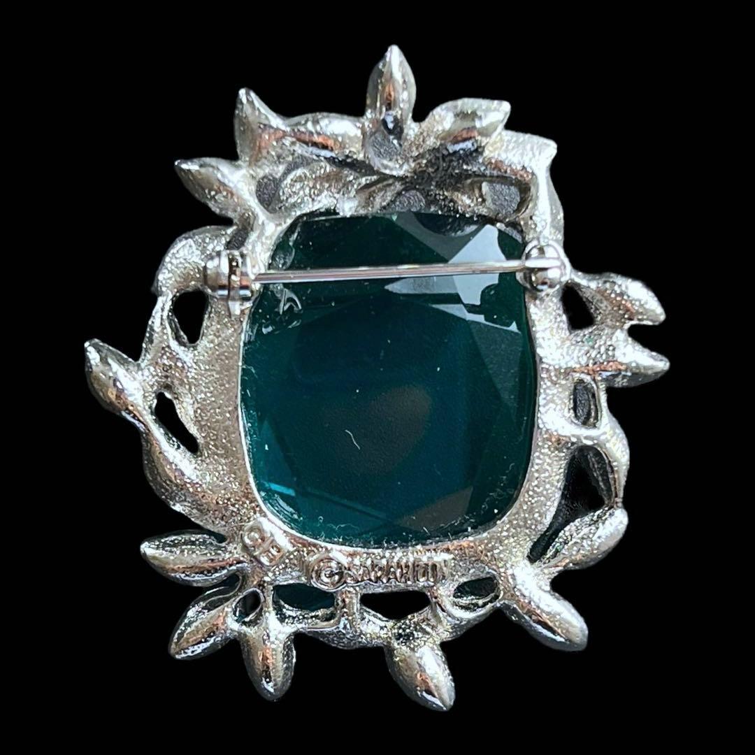 サラコベントリー☆Holiday Ice☆ビッググリーンウランガラスブローチ