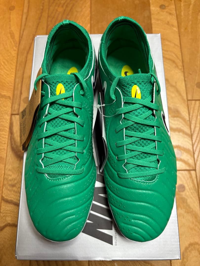 新品　大特価　限定品　ナイキ　レジェンド 10 エリート FG LV8 26cm