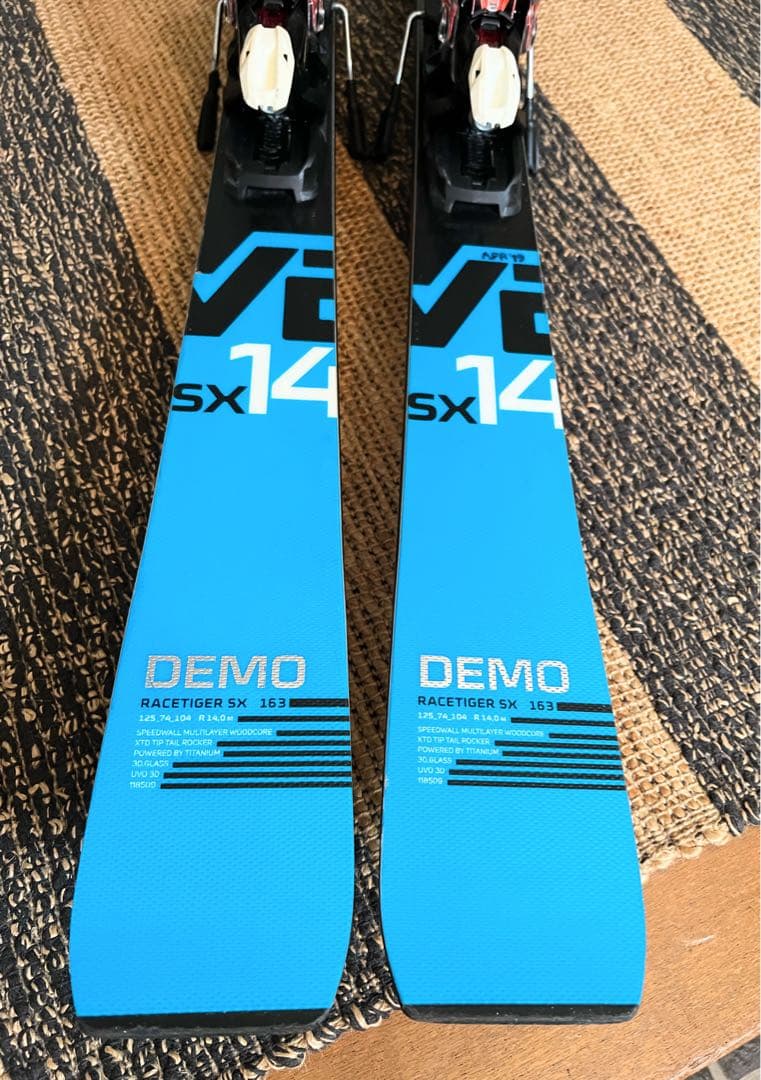 Volkl Racetiger SX DEMO 163cm '18/19 逸品 - メルカリ