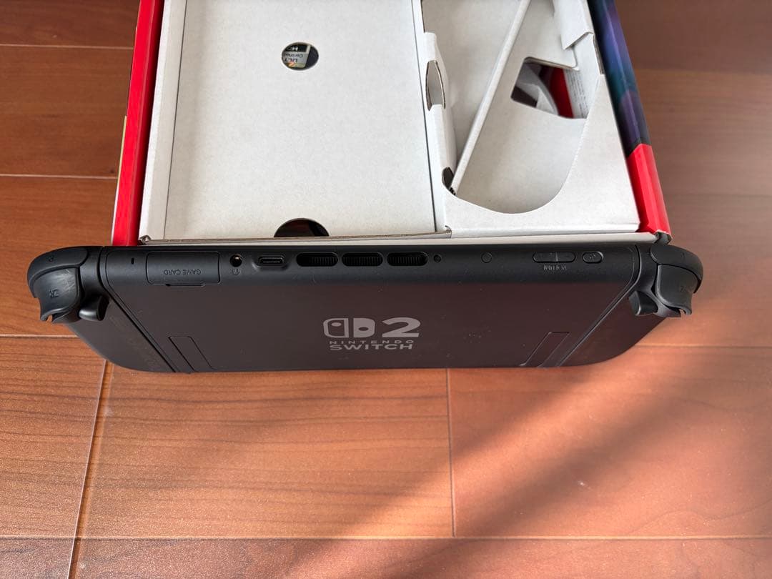 Nintendo Switch 2 日本語・国内専用　本体のみ版　使用浅　美品