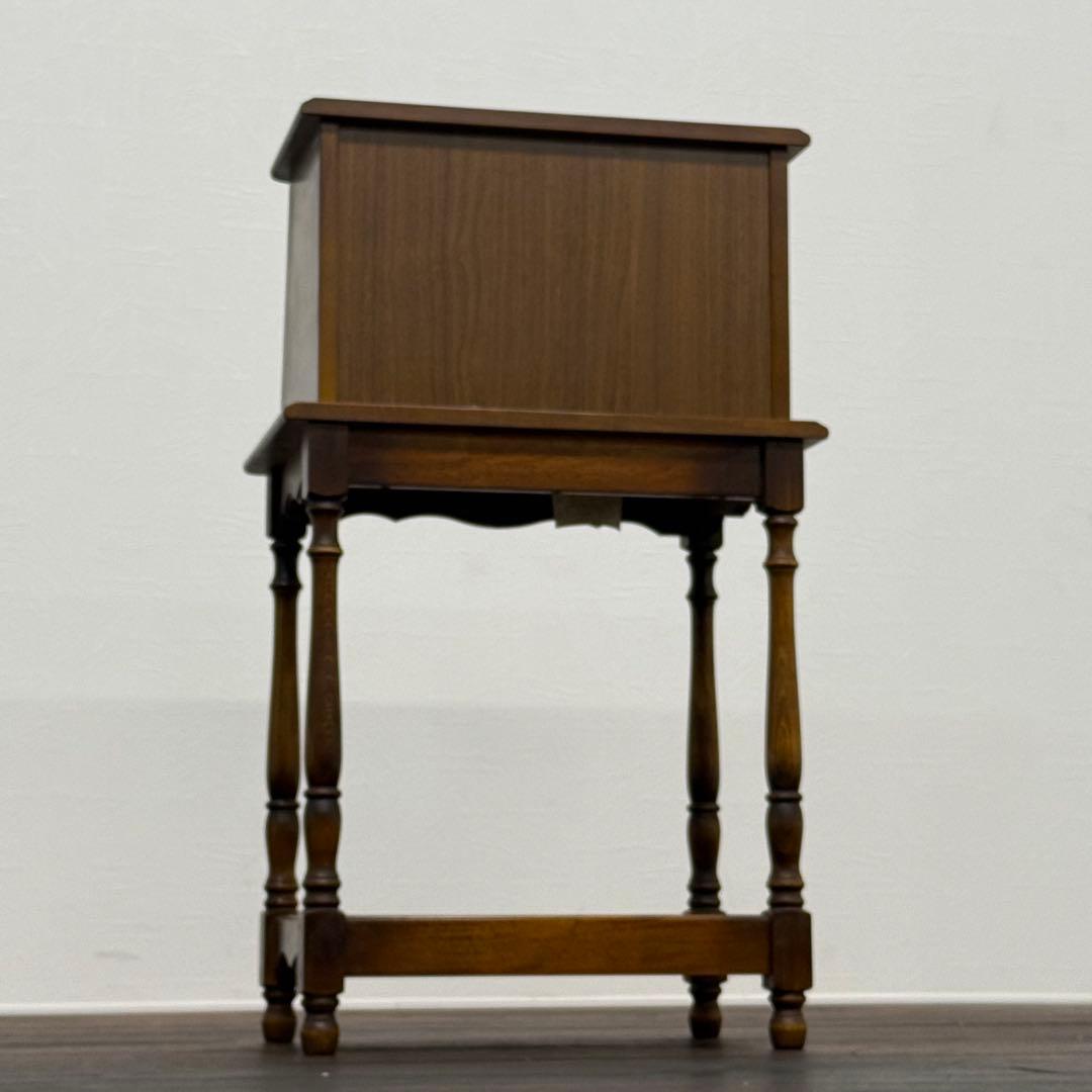 H19K24 カリモク コロニアル コンパクトライティングビューロー