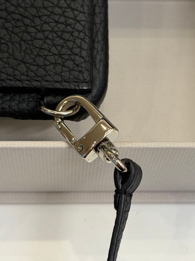 XmasセールCHATONA iPhone17Pro ケースストラップカード入付