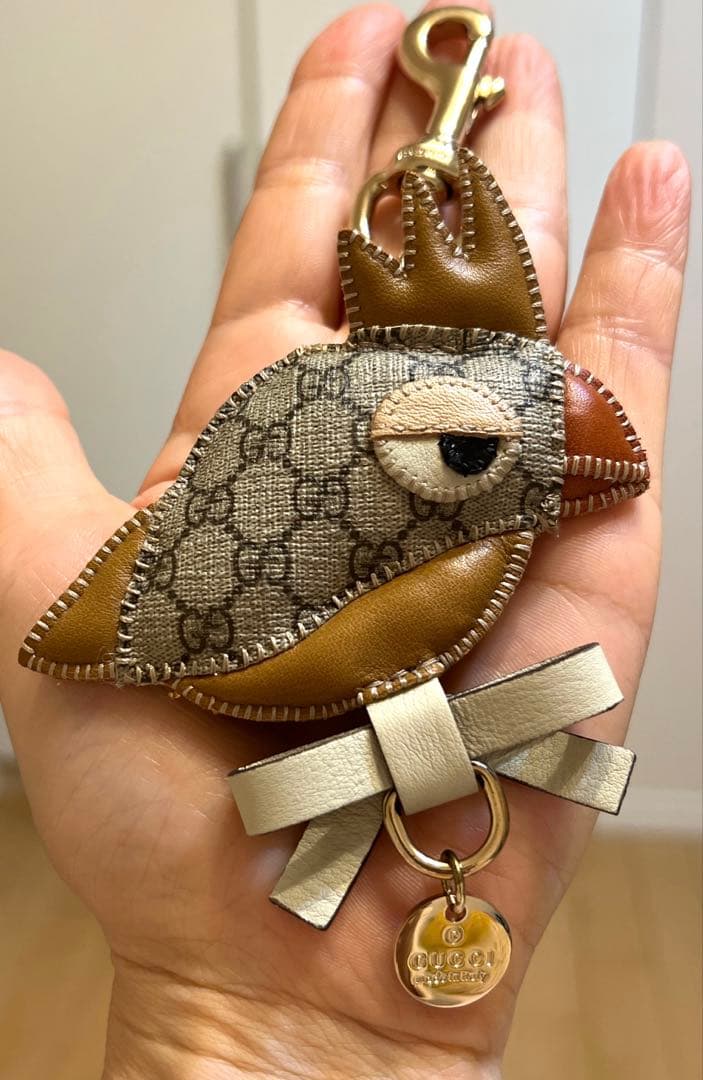 Yumu 様同梱品グッチ パパガッロ オウム バッグチャーム 新品同様