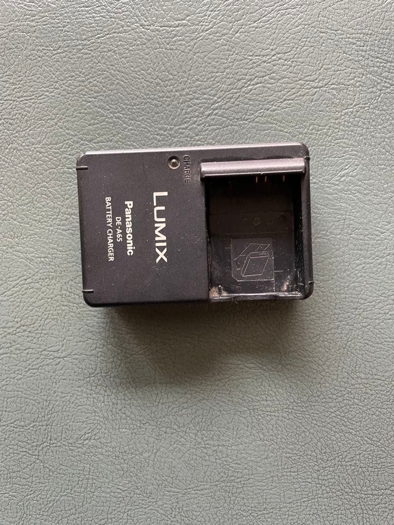 Panasonic DMC-TZ7 コンパクトデジタルカメラ