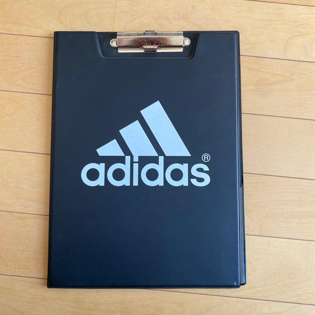 アディダス バインダー - メルカリ