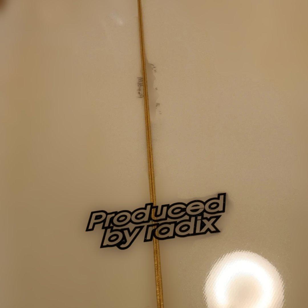 R+ ショートボード ミッドレングス 　6,8　ＰＵ　レイディクスプロデュース