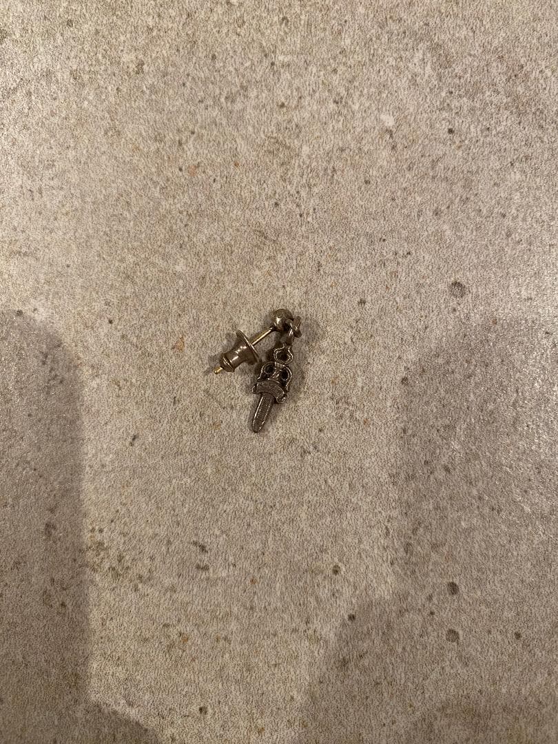 【CHROME HEARTS】ダガー ピアス シルバー 片耳