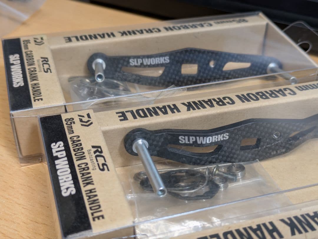 ダイワ SLPワークス カーボンクランクハンドル 85mm ③