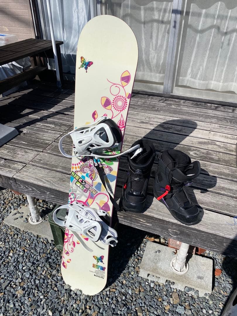 YELLOW BUS スノーボードとBLAXRUBY ブーツセット