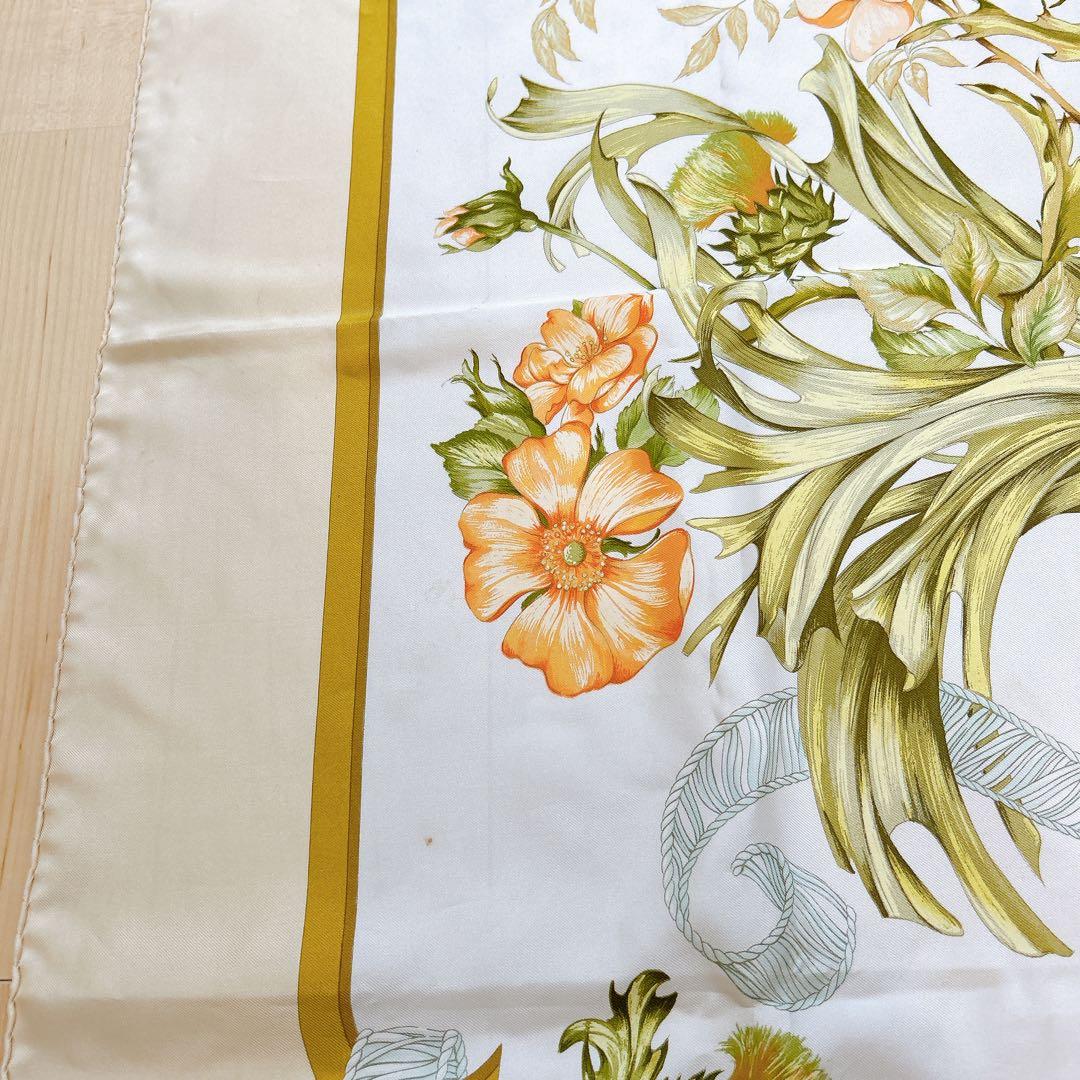 エルメス HERMÈS カレ90 女王陛下 希少