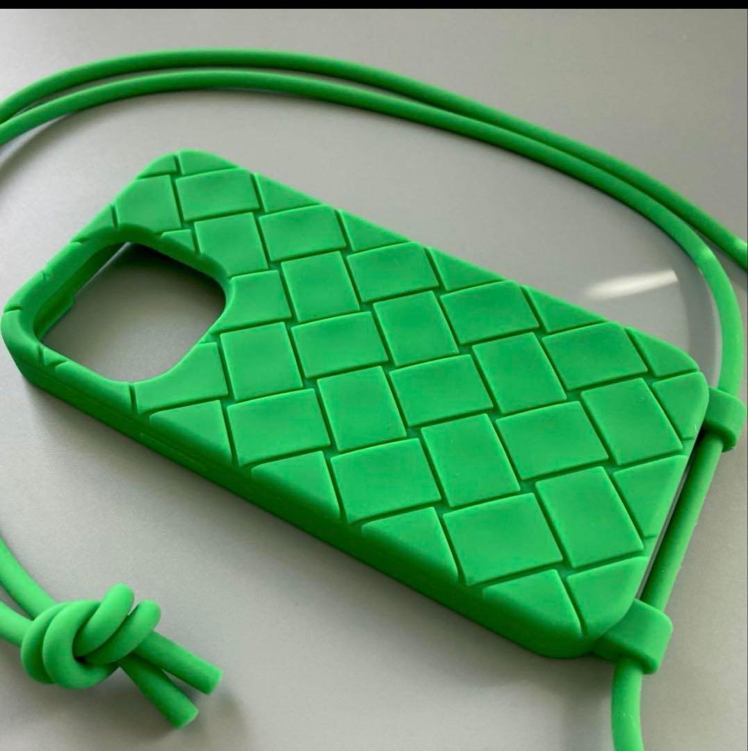 Bottega Veneta グリーン シリコンケースiPhone13pro