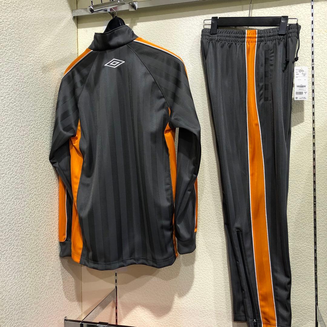アンブロオーダージャージ上下新品Ｍサイズ