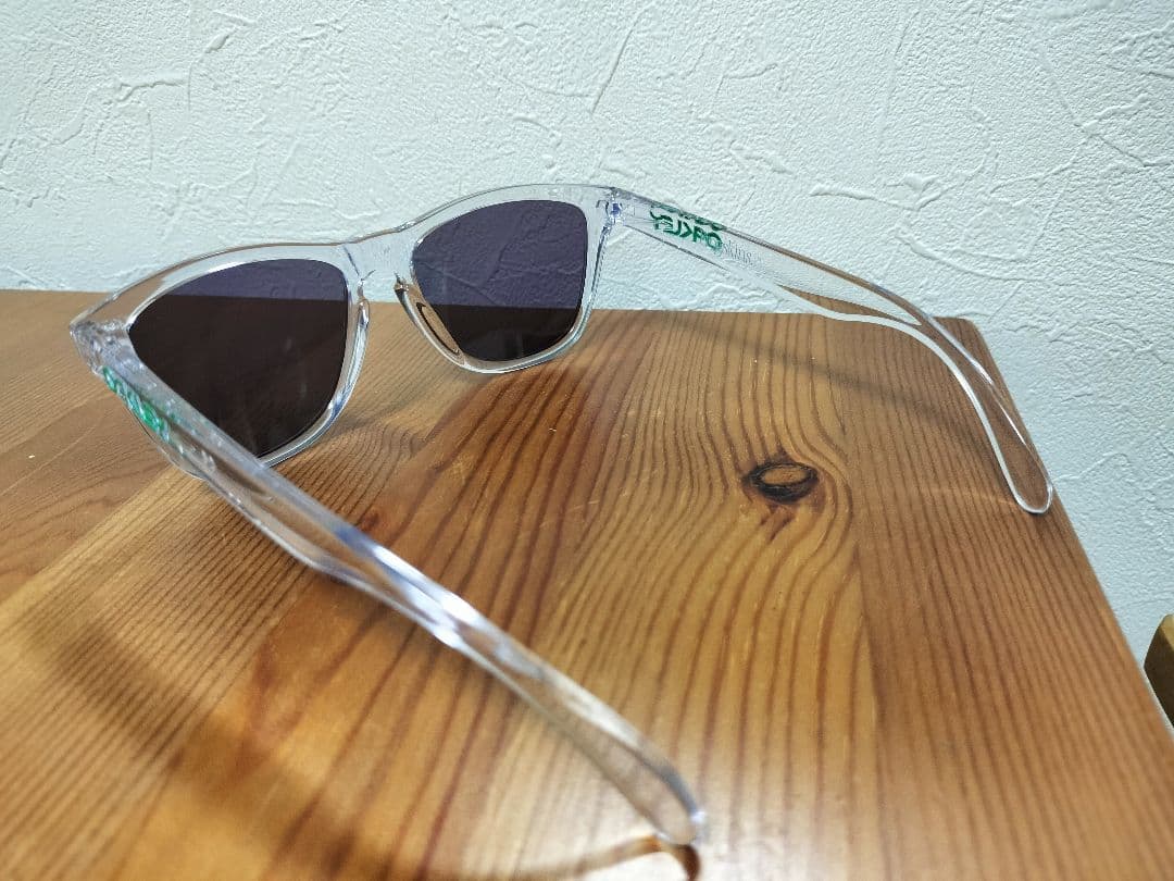 美品 OAKLEY FROGSKINS