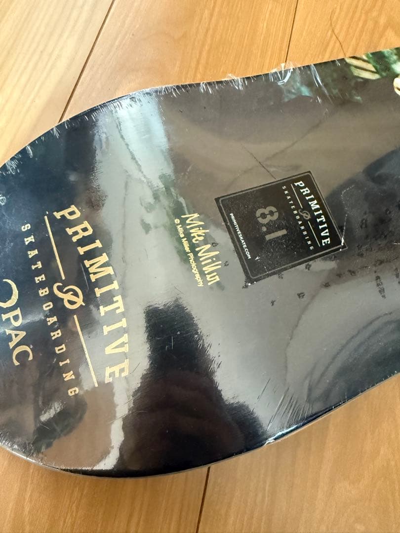 Primitive 2Pac スケートボードデッキ