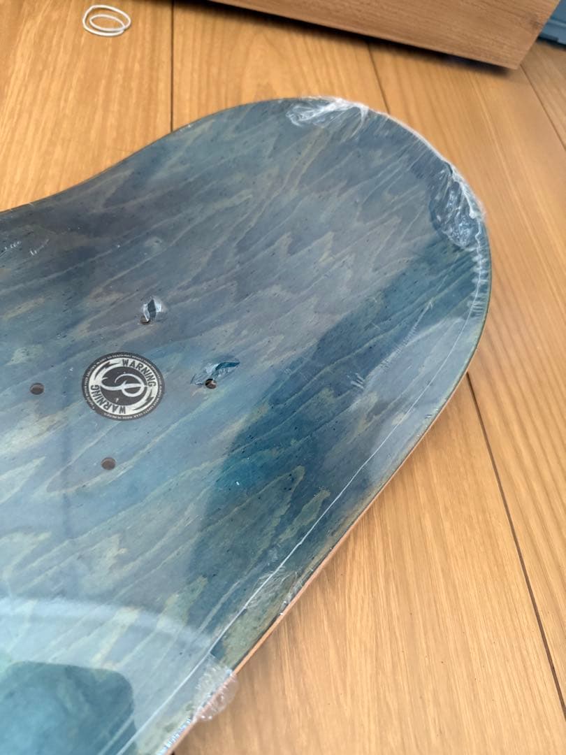 Primitive 2Pac スケートボードデッキ