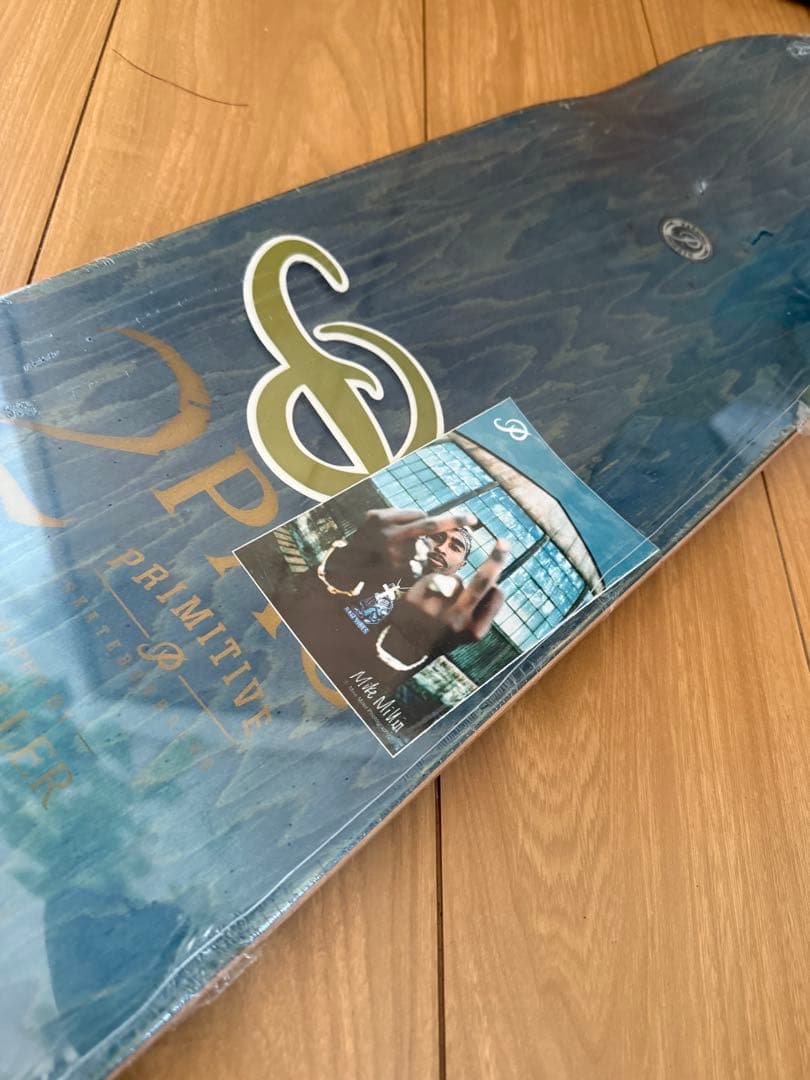 Primitive 2Pac スケートボードデッキ