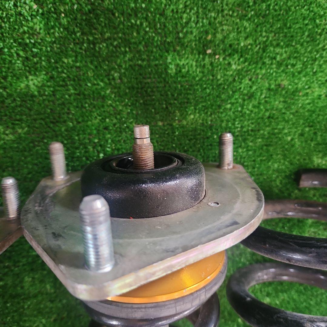 エルグランド(E51)日産　サスペンション