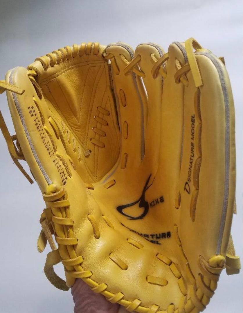 【ダルビッシュモデル】ナイキ　成人用軟式野球グローブ