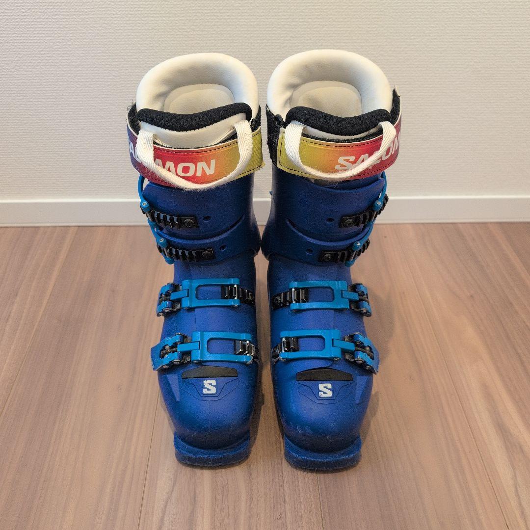 サロモン社製　ジュニアスキーブーツ