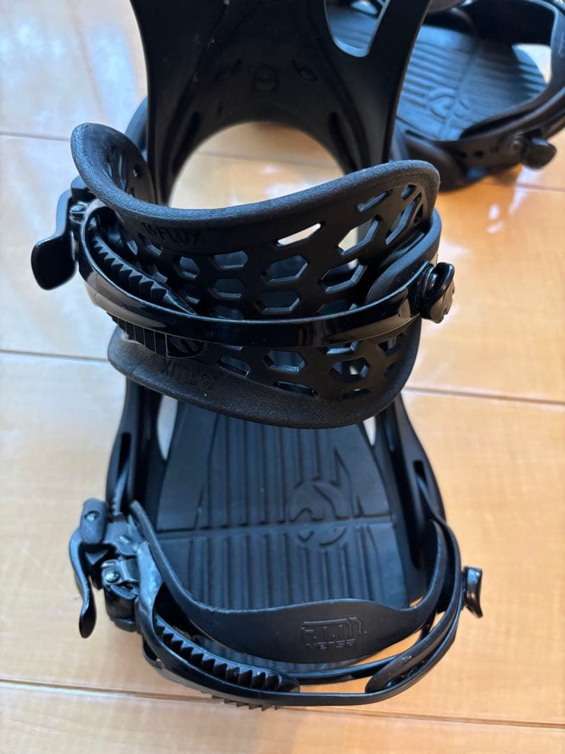 FLUX TT スノーボードビンディング ブラック