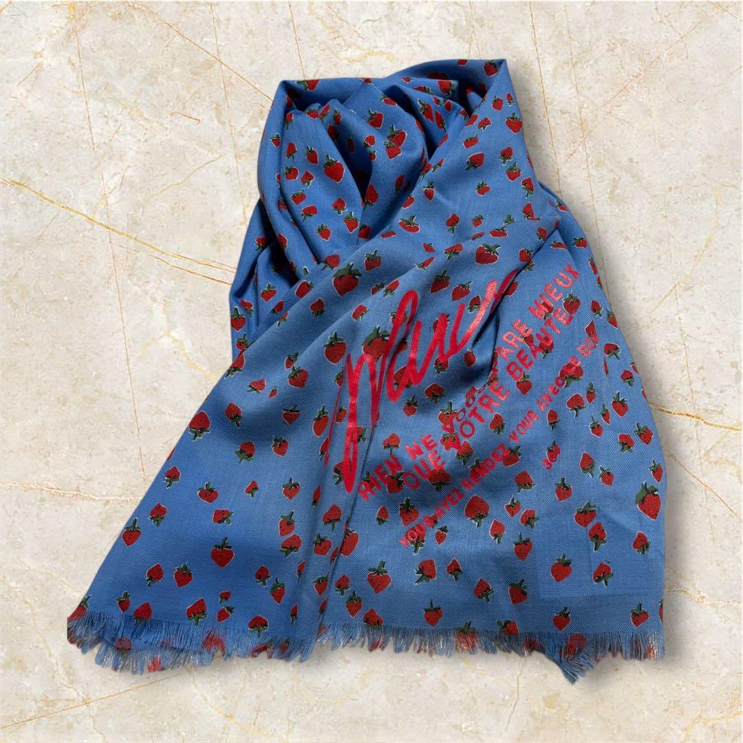 未使用品☆MUVEIL WORK いちご柄ストール