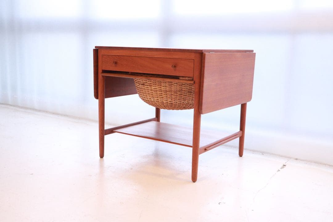 HANS J. WEGNER ソーイングテーブル　AT33 ハンスウェグナー