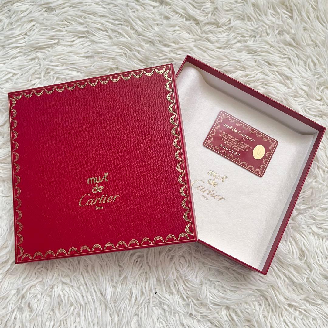 カルティエ　サファイアライン　ゴールドチェーン金具　箱付き　黒金　レディース