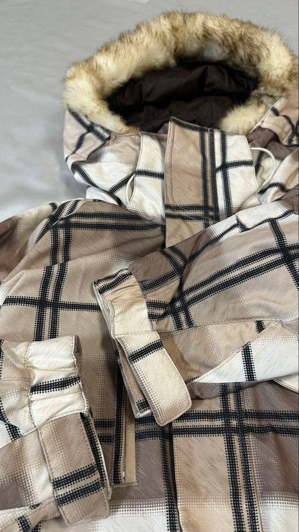 美品　mistral スノボウェア　レディースM 上下セット　茶系　天然ボア付