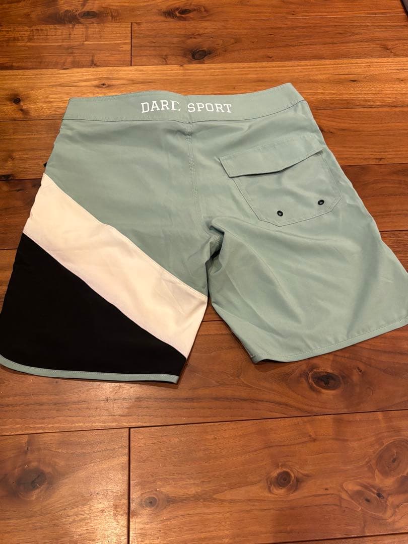 DARC SPORTS サーフパンツ　ダルクスポーツ　30インチ　フィジーク