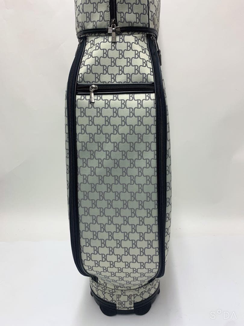 新品 ブラッククローバー キャディバッグ ヘッドカバー付き ベージュ