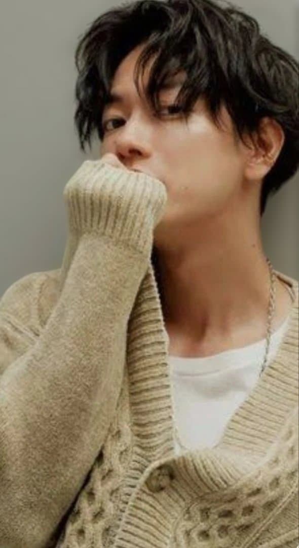 abyts ロングスリーブ カーディガン ECRU 佐藤健 cardigan 2025年最新