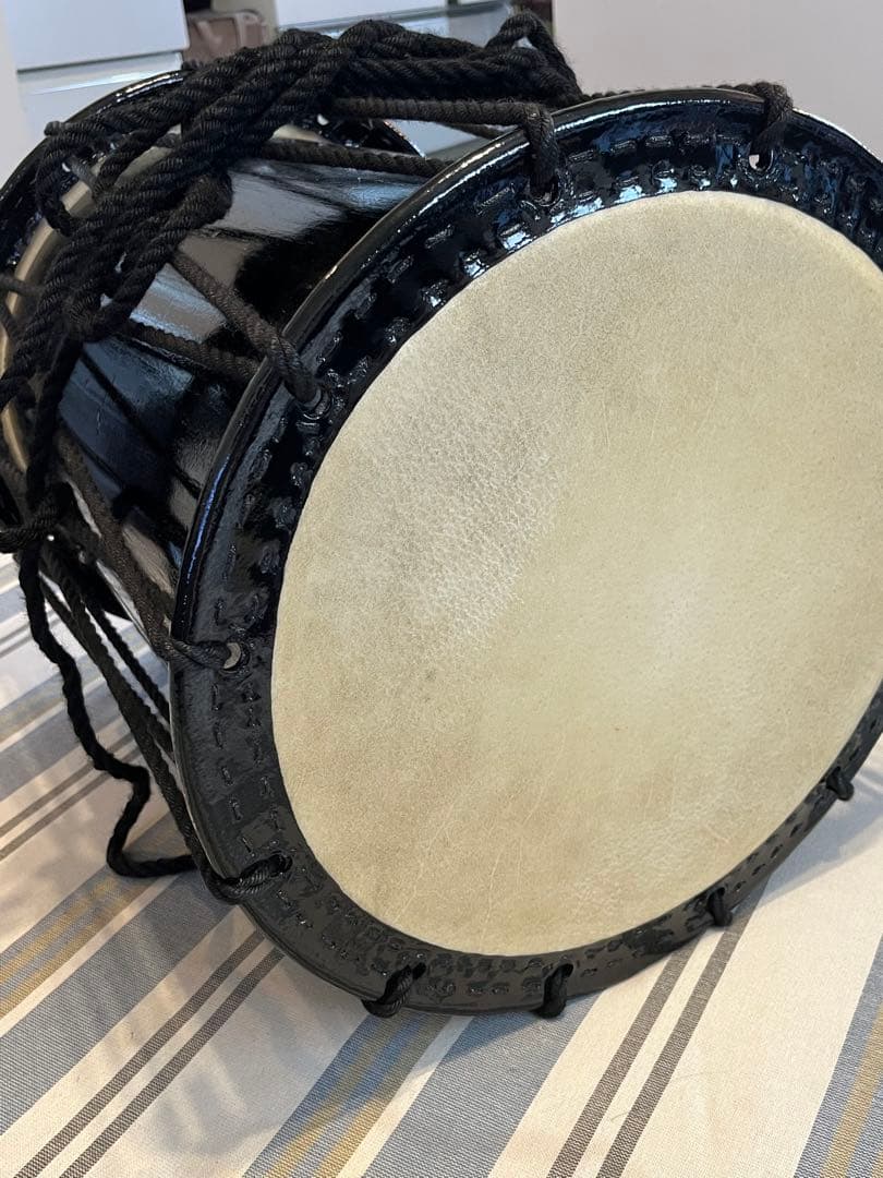 諏訪工芸 かつぎ桶太鼓 1.5尺 輪粋胴 黒