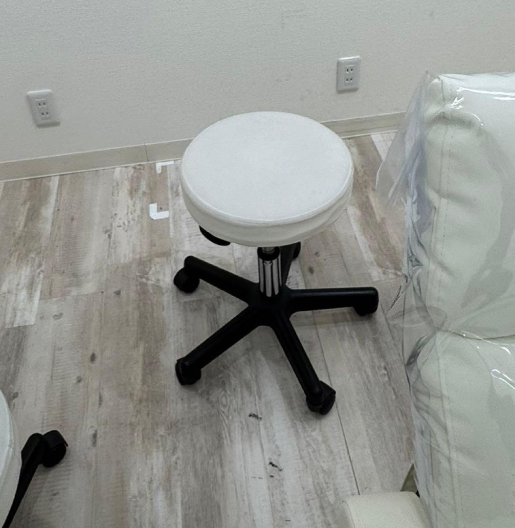 ☆ha_a様専用ページ☆ ホワイトリクライニングソファとスツールセット