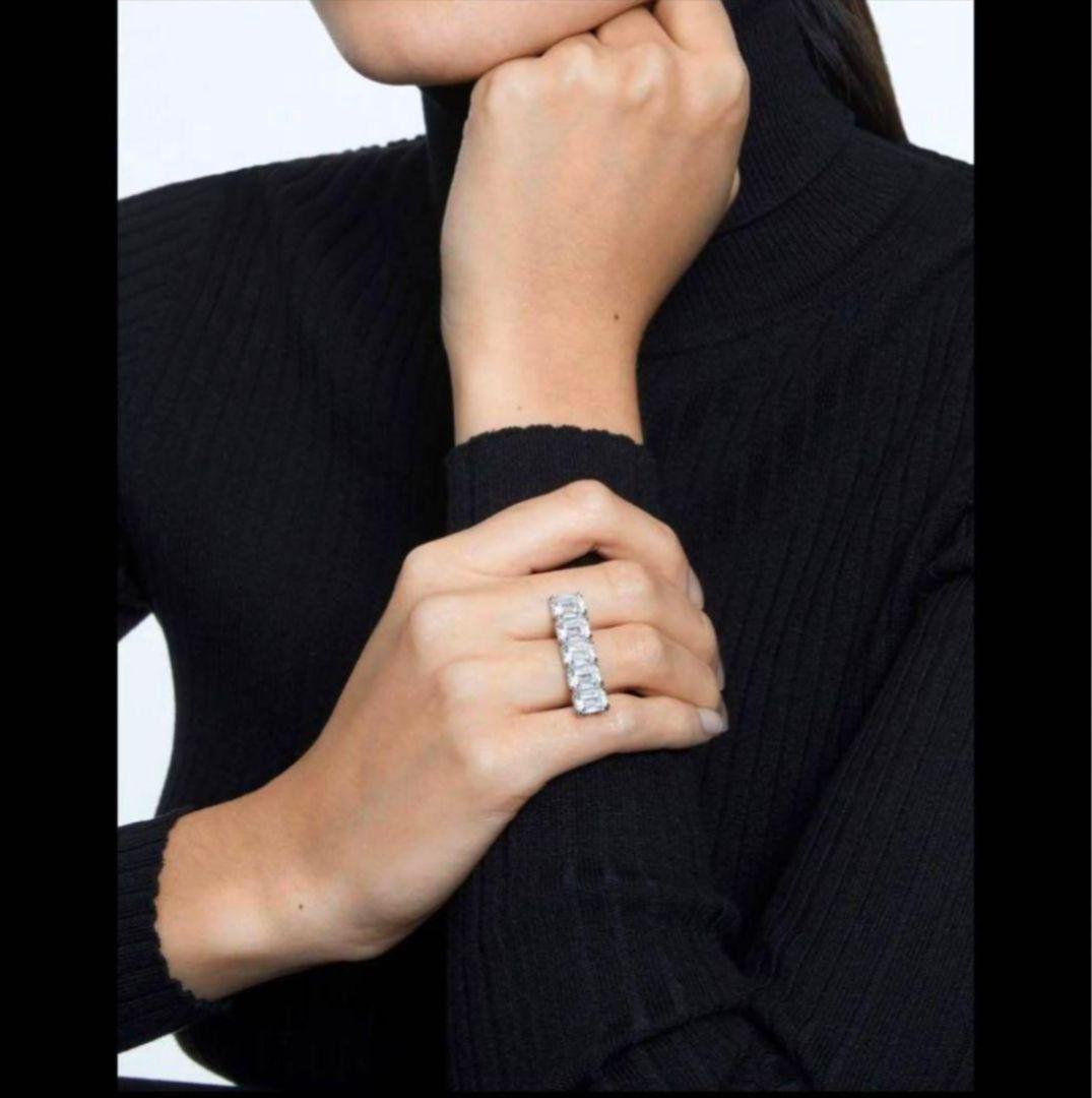 スワロフスキー エメラルドカット5連リング - メルカリ