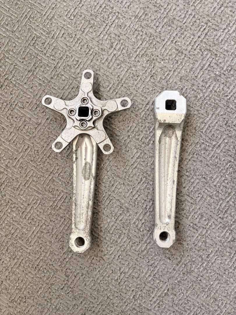 Cyclone CNCクランクセット ダウンヒル用