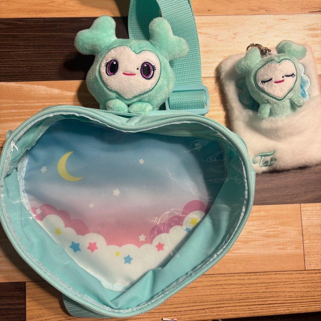 GIGO限定TWICE LOVELYS ミナ ハートバッグ、パスケース - メルカリ