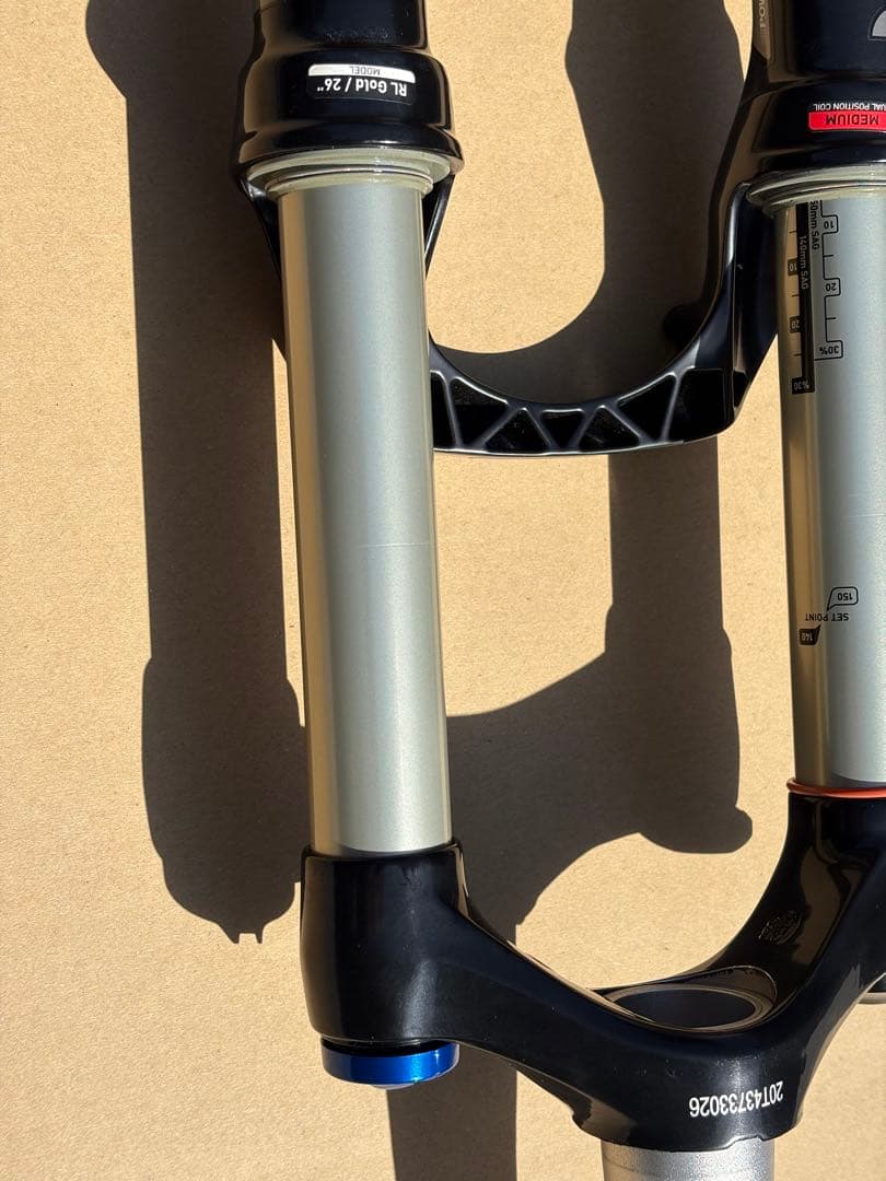 ROCKSHOX Sektor サスペンションフォーク 26