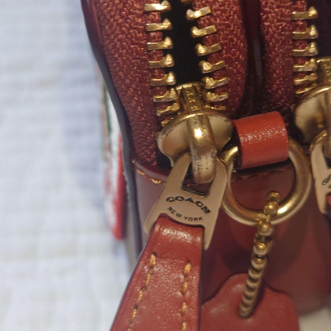 COACH キラ クロスボディ シグネチャー キャンバス ウィズ パッチ 財布