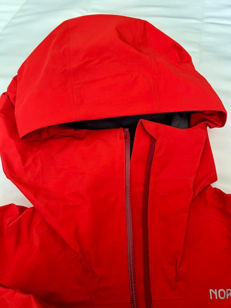 NORRØNA Trollveggen Gore-Tex Light Pro