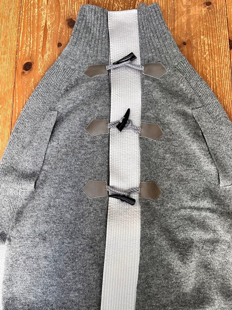 冬物セール】サカイ ポンチョ グレー ニットM