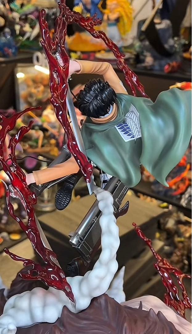 進撃の巨人 リヴァイ・アッカーマン 兽の巨人 フィギュア ガレージ