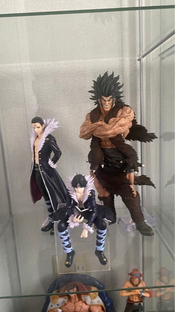 ハンターハンター 一番くじ クロロ&ウボォーギン - メルカリ